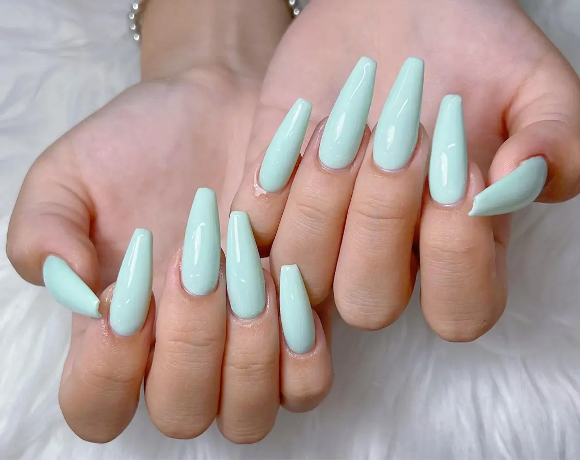 ネイル AURA NAIL 上前津のネイルデザイン