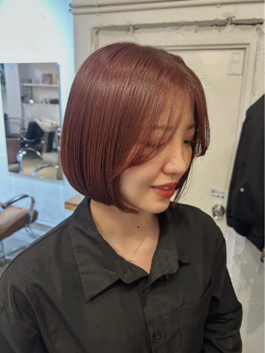 ショート カラー ブラウンカラー カシス 透明感カラー レッドカラー レッドブラウン ヘアカラー トリートメント ＊UNU＊ RICOのヘアスタイル