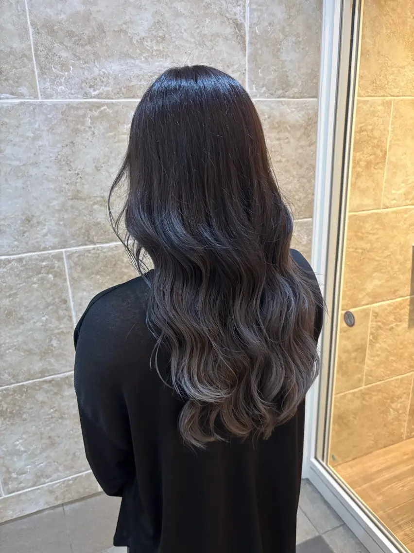 ロング ヘアカラー GRITTERs💖 岸風花のヘアスタイル