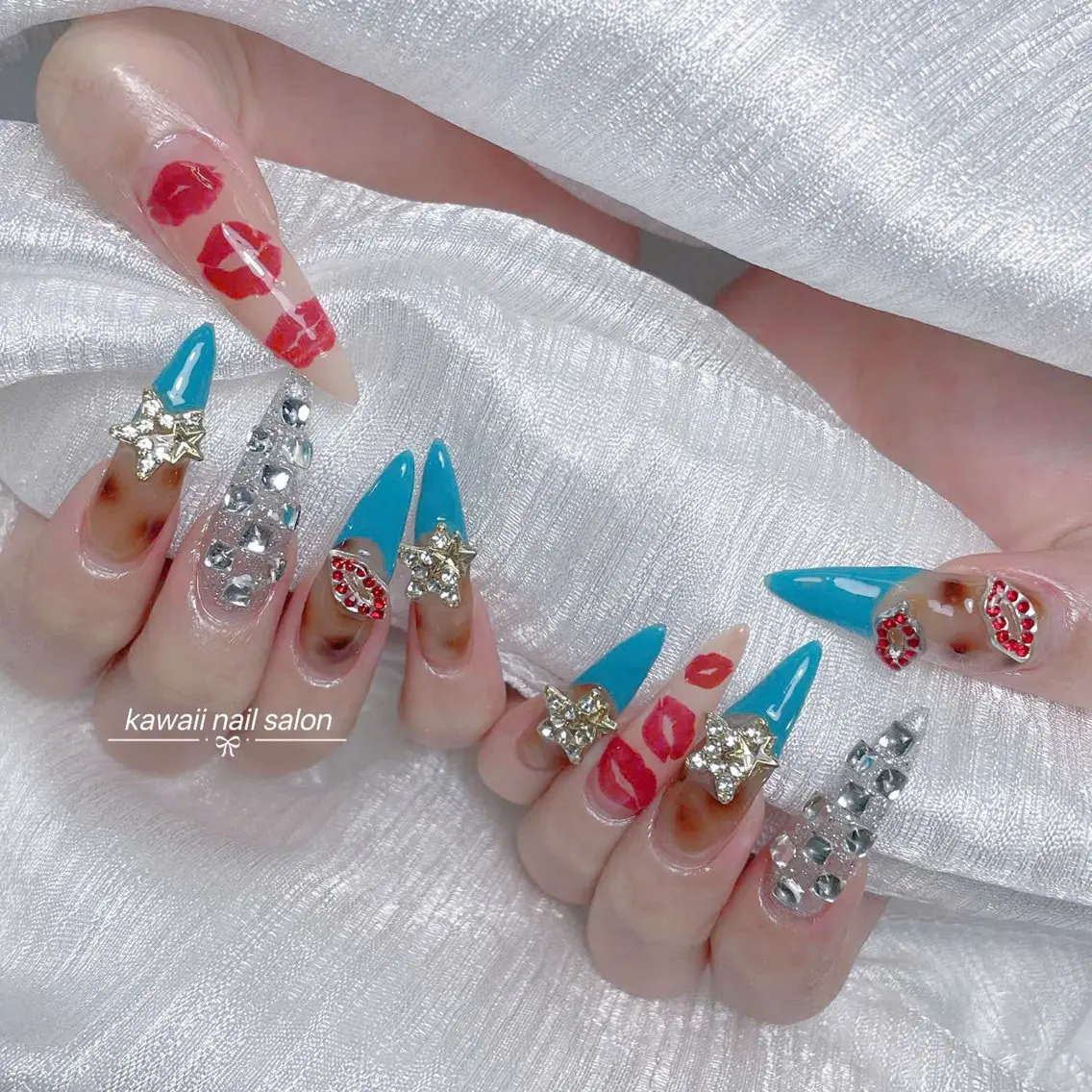 ネイル ドット フレンチネイル 韓国ネイル マグネットネイル オフィスネイル Kawaii Nail Salonのネイルデザイン