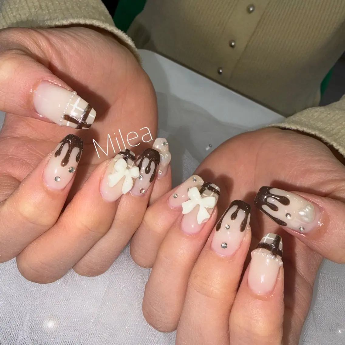 ネイル ハンドネイル Milea🩵 Sayaka🪩のネイルデザイン
