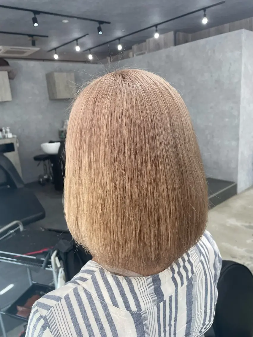 ミディアム カラー ハイトーンカラー ヘアカラー トリートメント LUXBE LUCE 愁のヘアスタイル