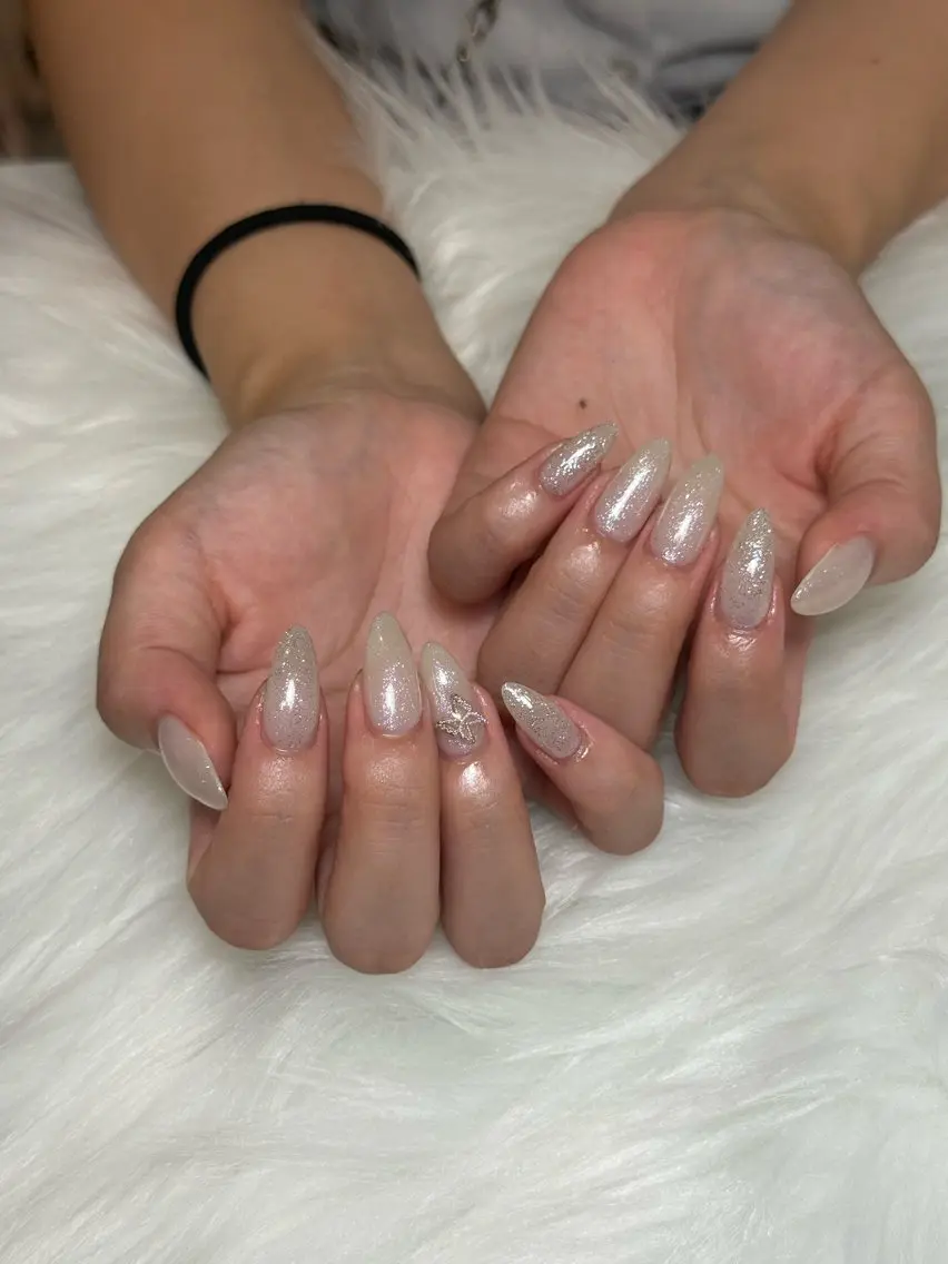 ネイル チークネイル ドット フットネイル フレンチネイル グラデーション ハンドネイル フットネイル ハンドケア Aria Nail Beautyのネイルデザイン