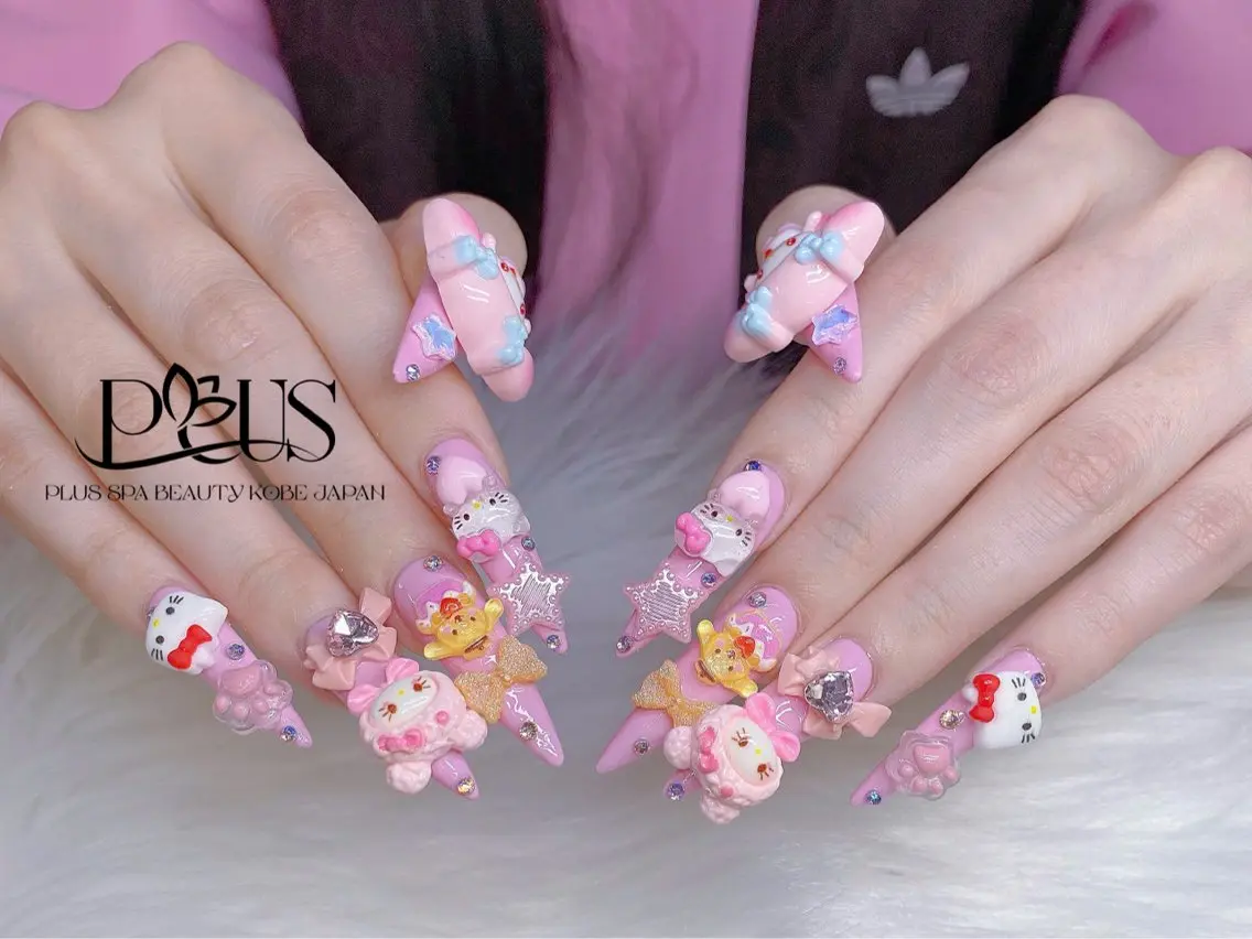 ネイル PLUSSPA HOANGのネイルデザイン