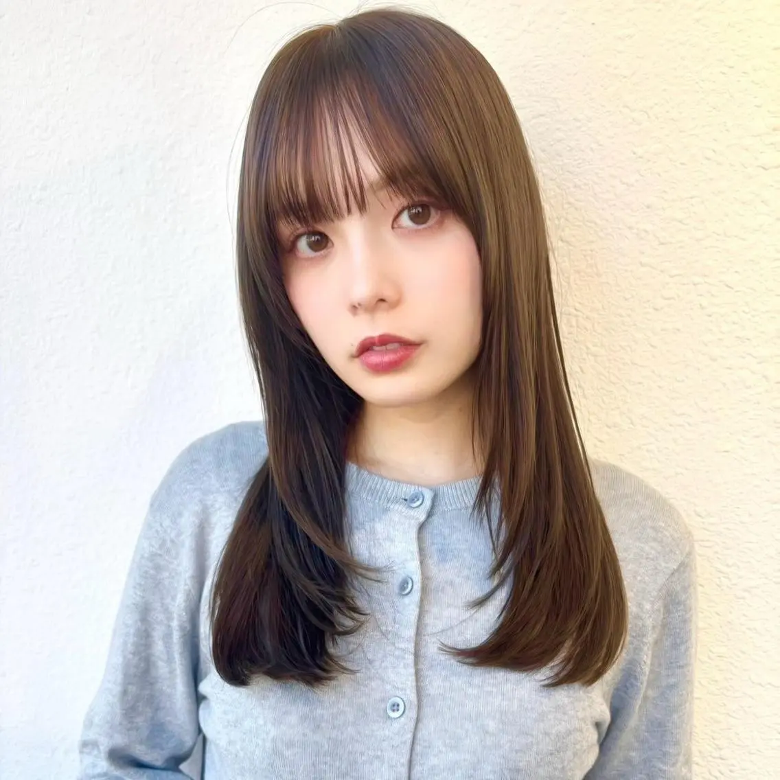 セミロング 艶髪ストレート❇️ レイヤー❇️出町光流のヘアスタイル
