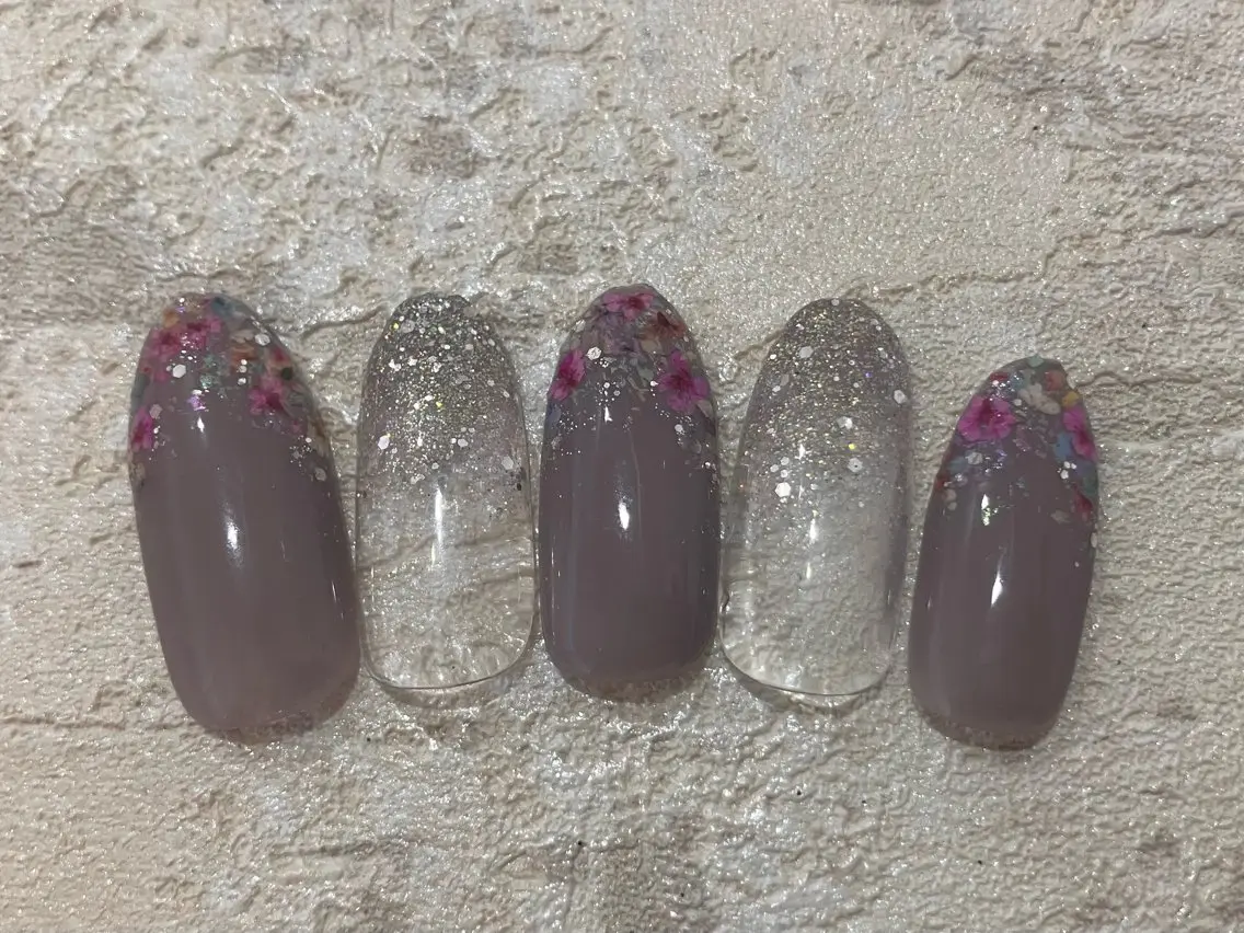 ネイル ハンドネイル Noa新越谷 Makikoのネイルデザイン