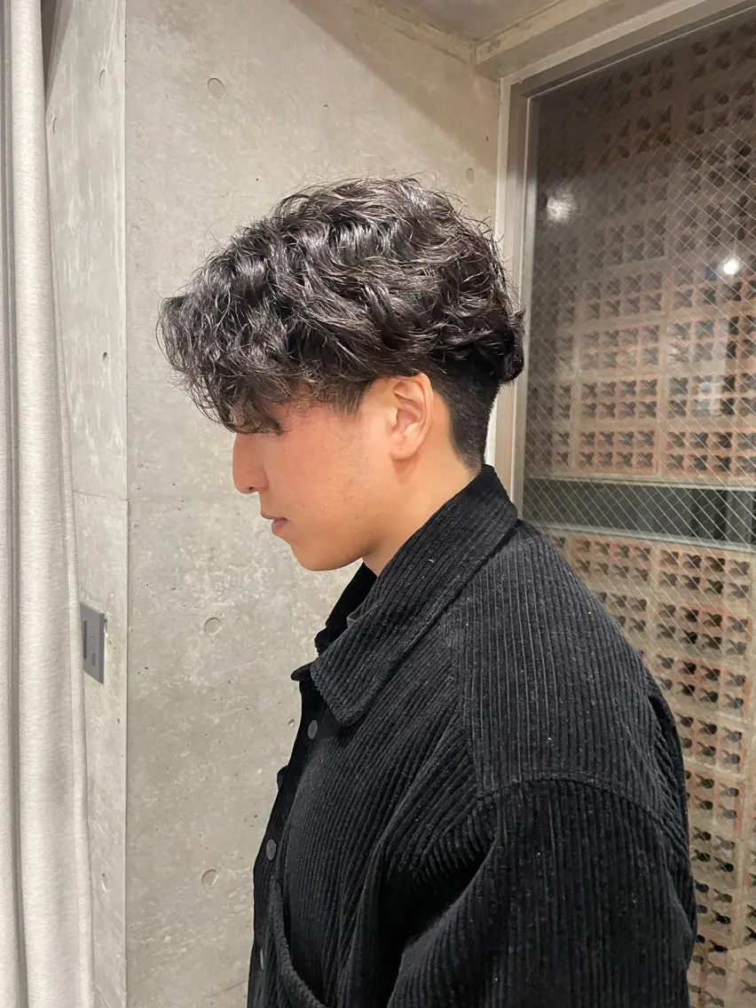 ショート カラー パーマ メンズ メンズパーマ スパイラルパーマ カット ヘアカラー トリートメント 表参道🌿赤み消し カラー/チナツのヘアスタイル