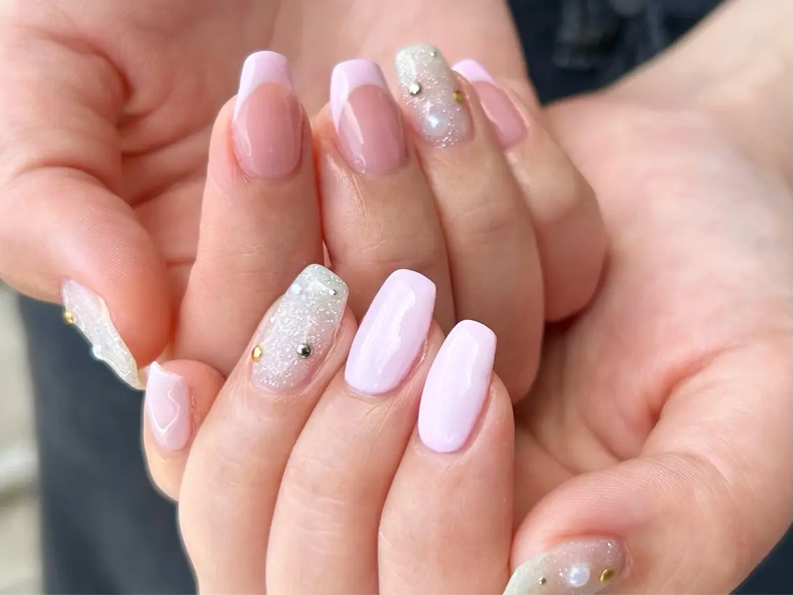 ネイル ブルー 持ち込み ピンク 木戸 有佐のネイルデザイン