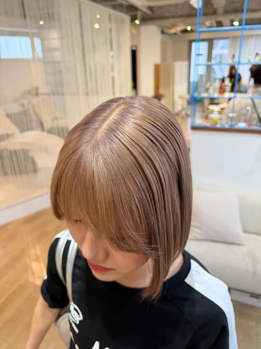 ミディアム カラー カット ヘアカラー トリートメント RENA｜透明感 カラー×癒しスパのヘアスタイル
