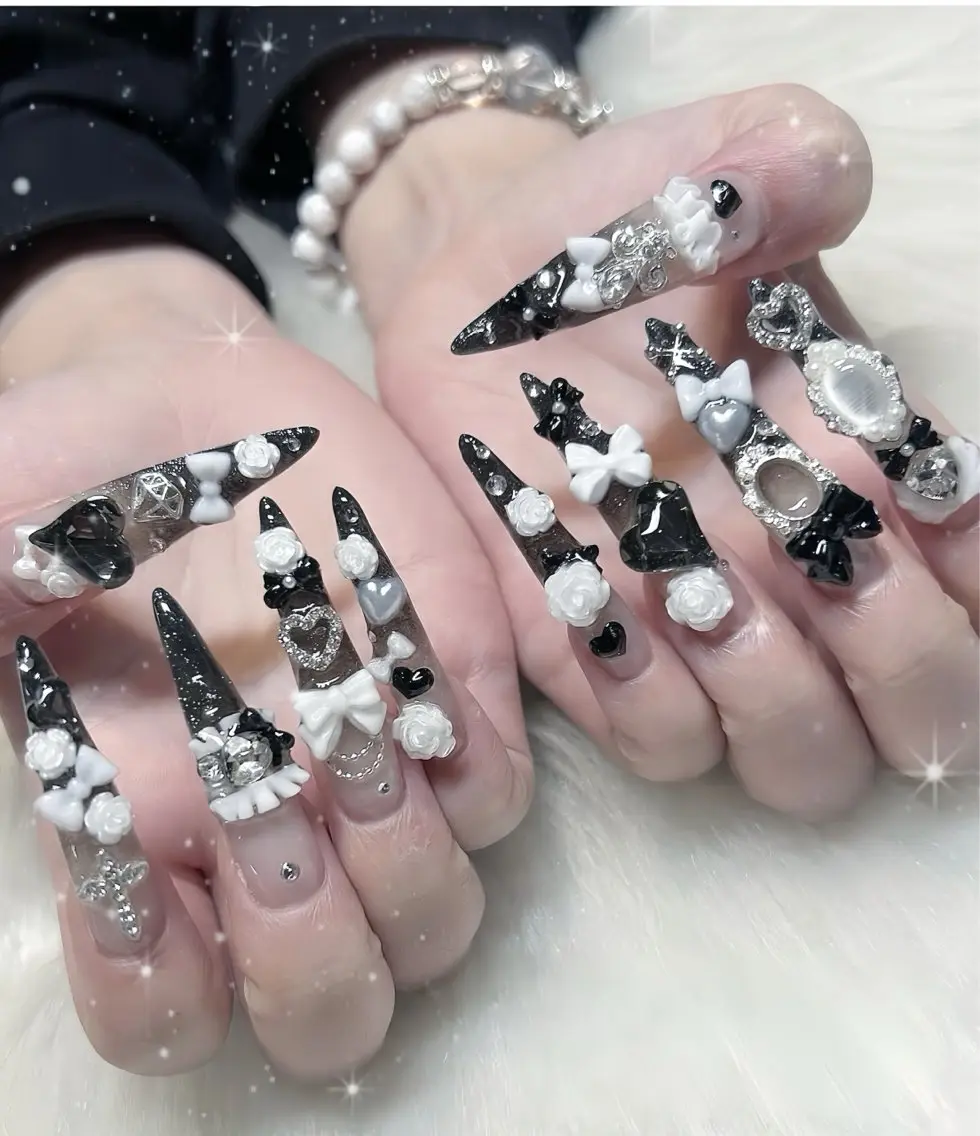 ネイル オーロラネイル ブルー フットネイル ジェルネイル 氷ネイル・うるうるネイル ハンドネイル Rin Nail 新大久保店のネイルデザイン