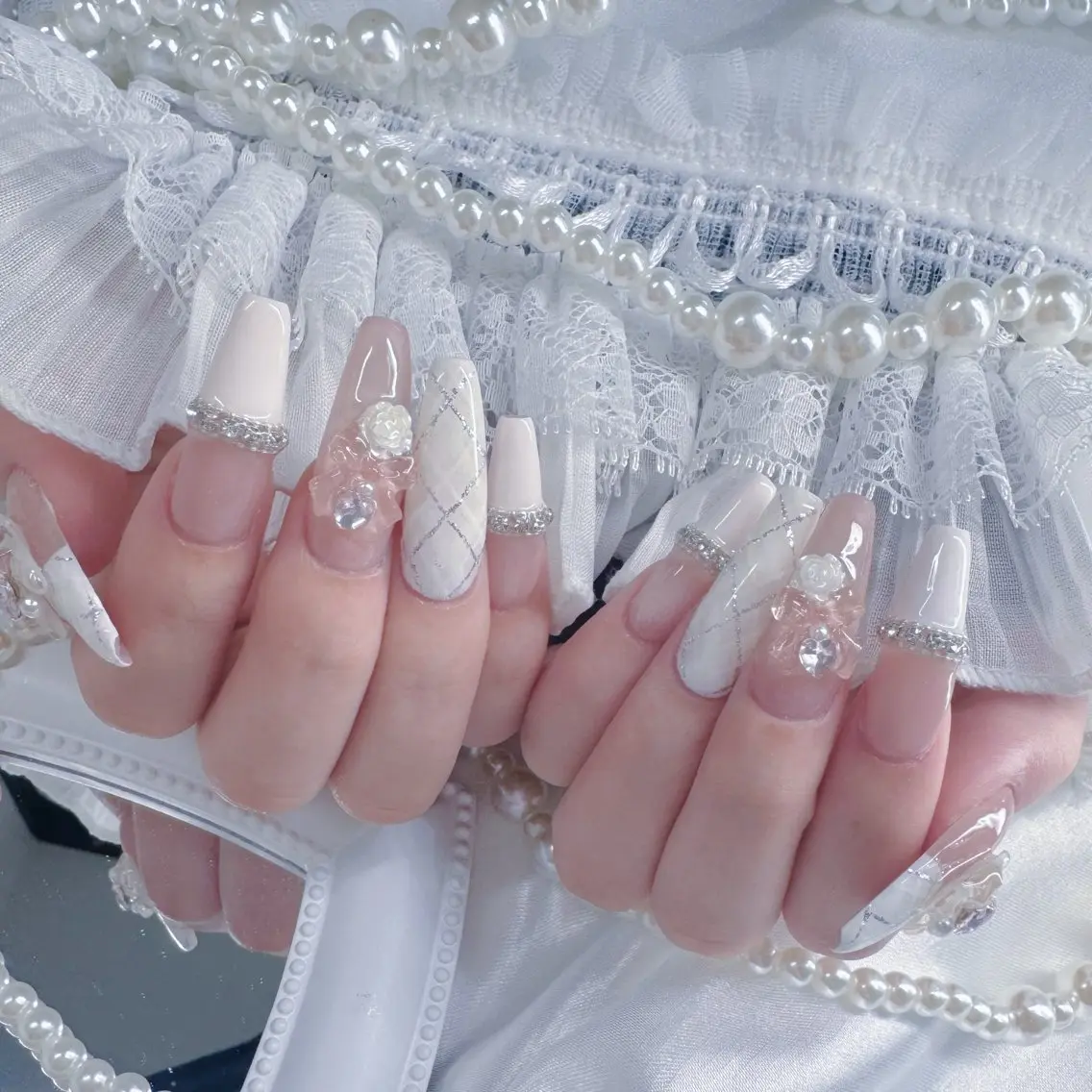ネイル グラデーション ハート 韓国ネイル 春ネイル バレンタイン ハンドネイル Melody 3D/スカルプ専門店のネイルデザイン