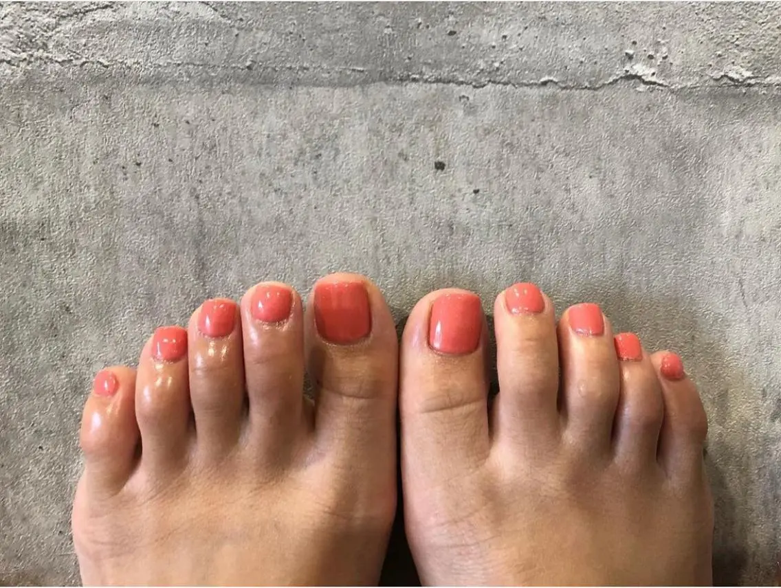 ネイル フットネイル ワンカラーネイル thrush nailsのネイルデザイン