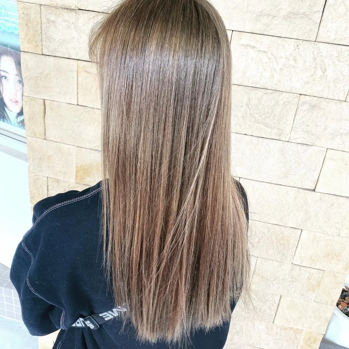 ロング カラー ベージュカラー ブリーチ ケアブリーチ 宇賀 芹加のヘアスタイル