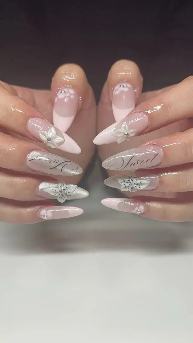 ネイル 韓国ネイル ニュアンスネイル シンプルネイル 春ネイル ワンホンネイル Nihonthy Nail 新宿のネイルデザイン