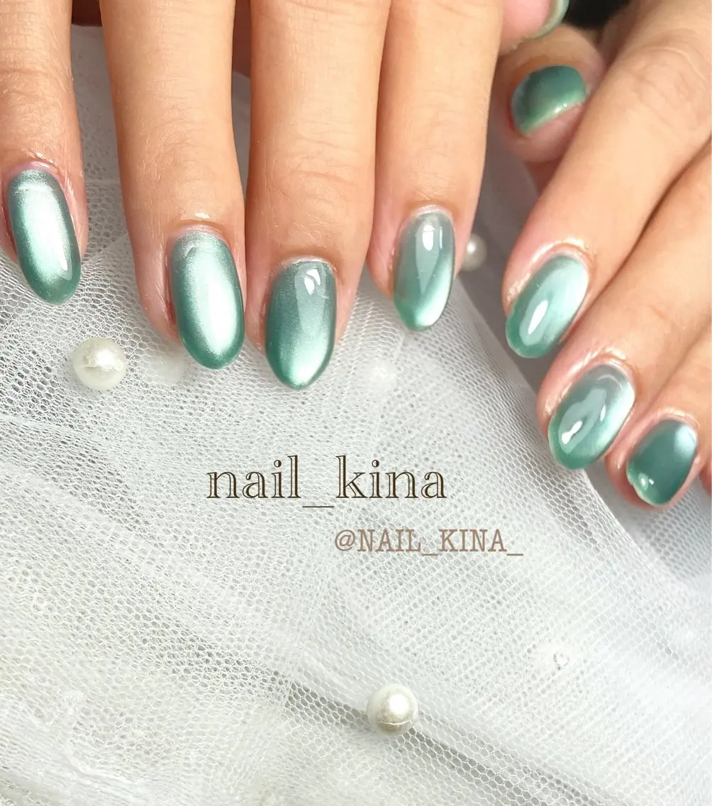 ネイル マグネットネイル マグネットワンカラー ワンカラーネイル nail_ kinaのネイルデザイン