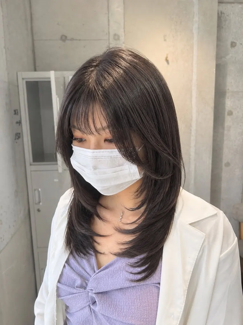 ロング レイヤーカット 関 柚花子のヘアスタイル