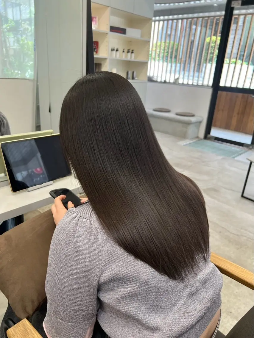 ロング パーマ 髪質改善 レイヤーカット 縮毛矯正 トリートメント 酸性ストレート 縮毛矯正 🍒モテ暖色カラー × うる艶✧ ゆなのヘアスタイル