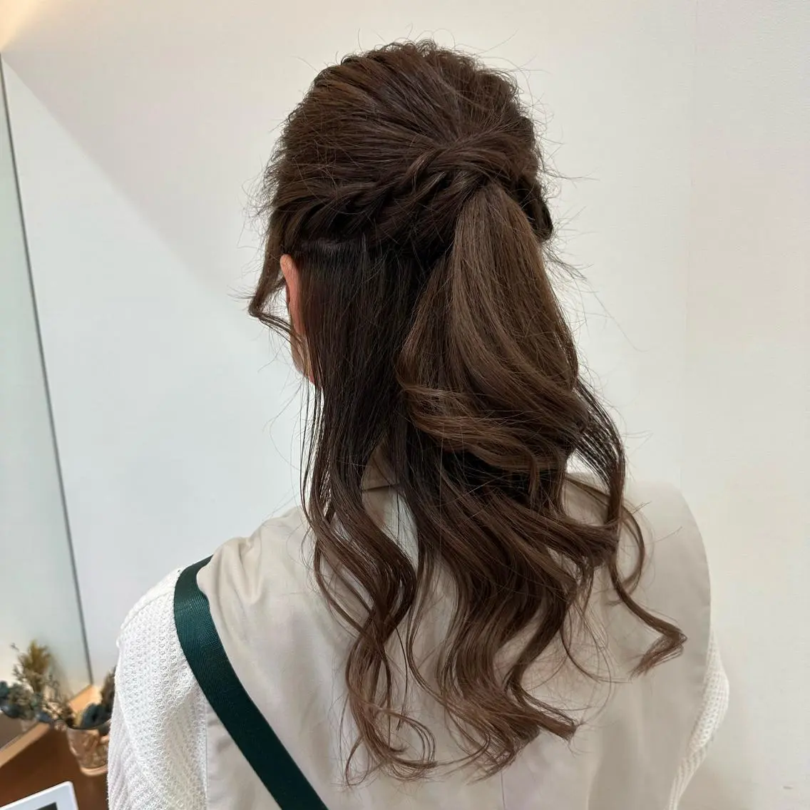 ロング ヘアアレンジ メンズ特化シャドウパ ーマラウンドマッシュのヘアスタイル