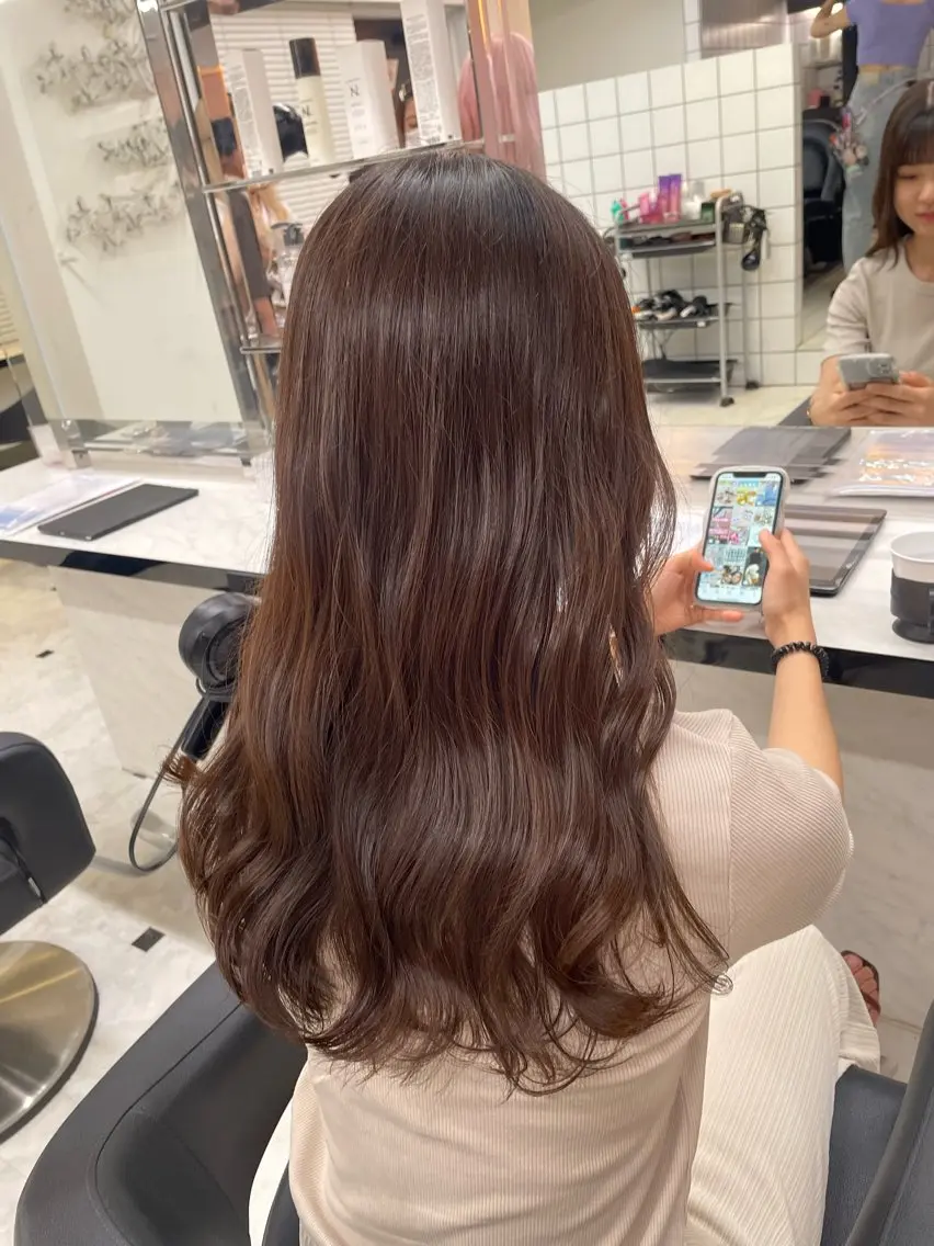 セミロング トリートメント うる艶トレンドヘア 🕊️上野BABYのヘアスタイル