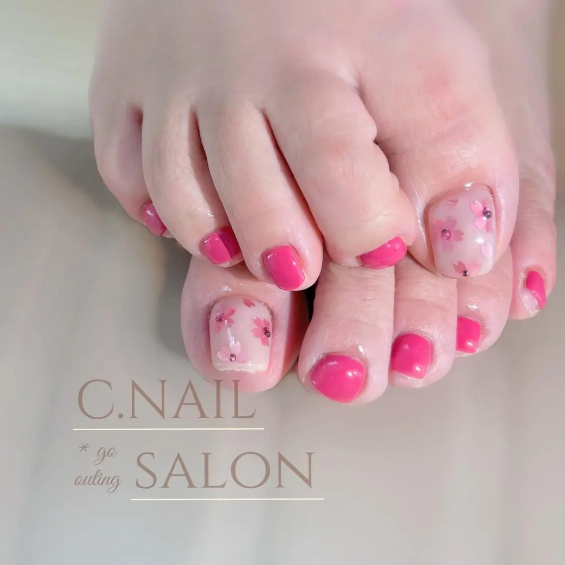 ネイル フットネイル ジェルネイル ニュアンスネイル ワンカラーネイル パラジェル C.Nail &Eyeのネイルデザイン