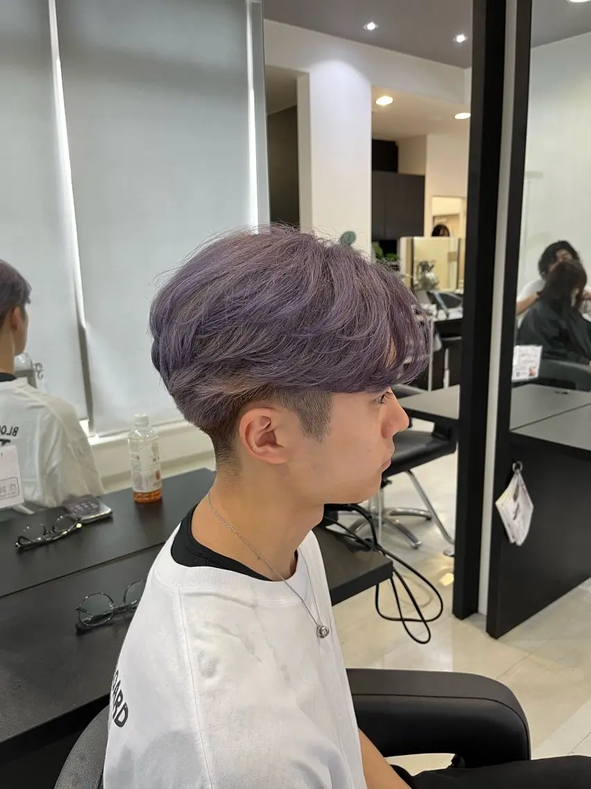 ショート カラー メンズ ヘアカラー トリートメント 諸岡 玲のヘアスタイル