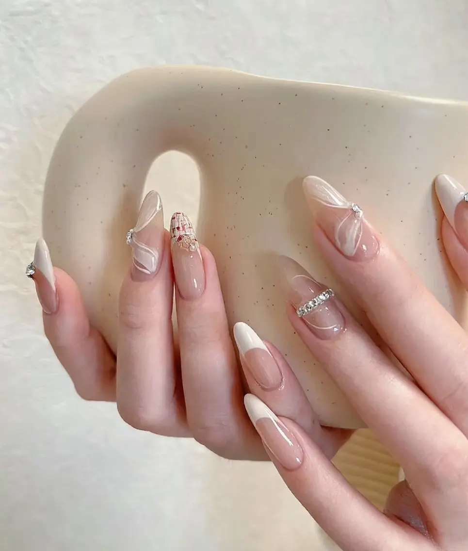 ネイル M🌷nail 長さだし専門店のネイルデザイン
