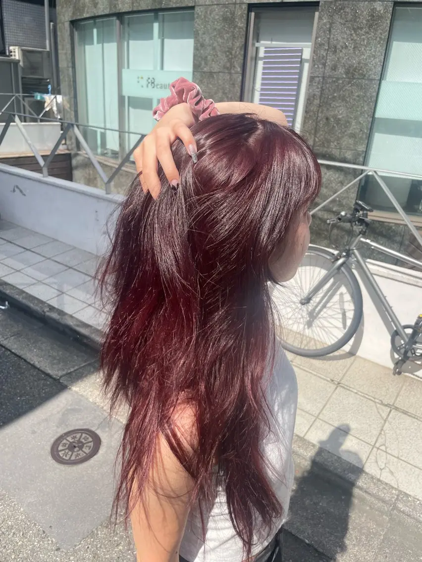 ロング ロング ヘアカラー レイヤーカット uraraのヘアスタイル