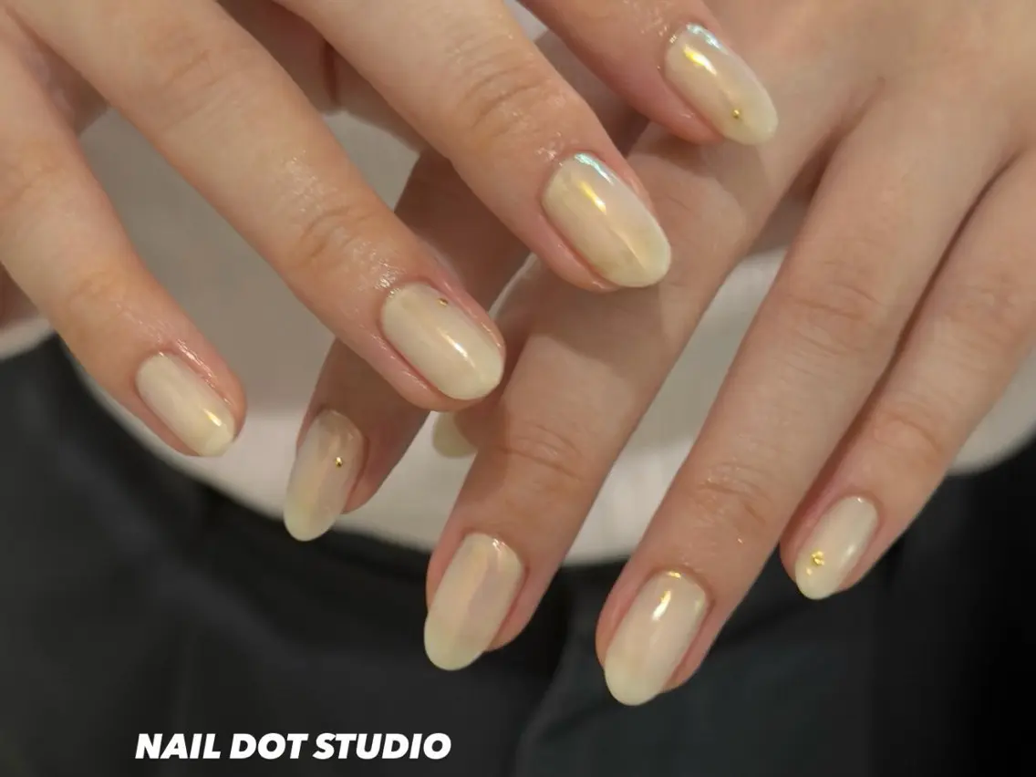 ネイル ハンドネイル NAILDOTSTU DIO SEINAのネイルデザイン