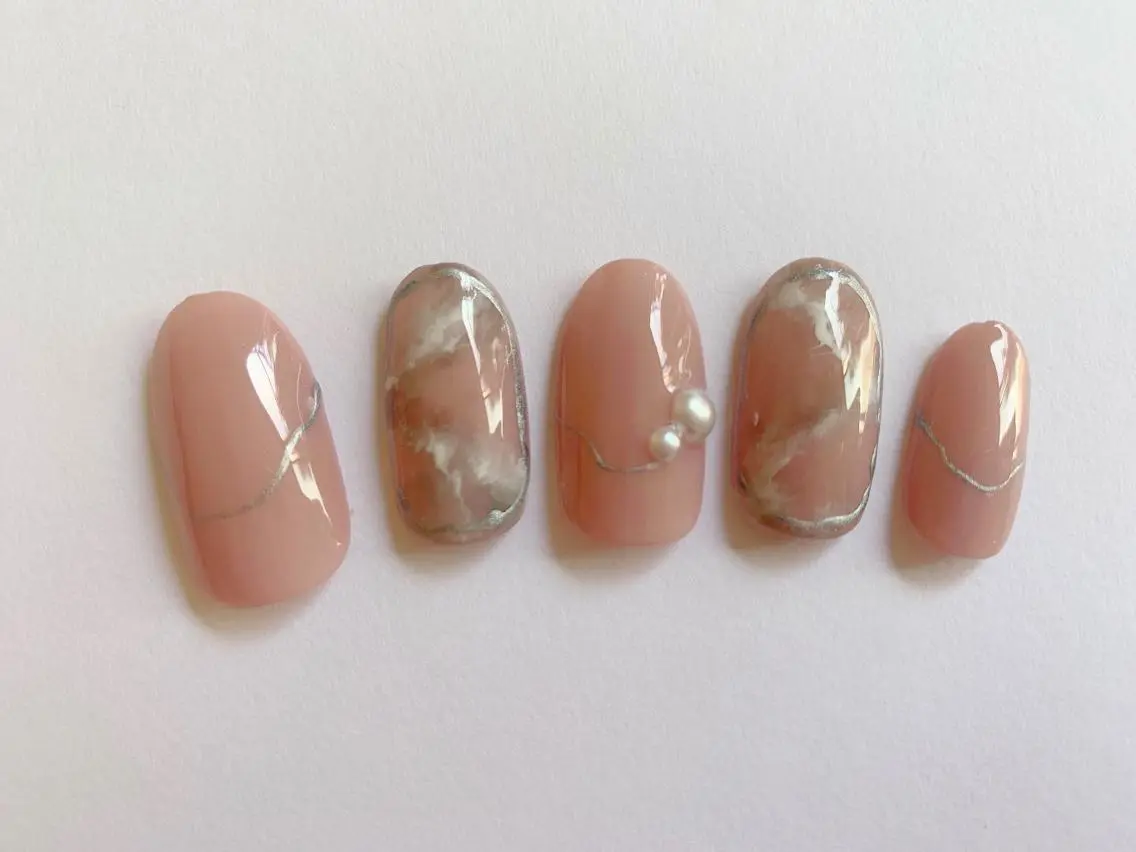 ネイル アートネイル 大理石ネイル(マーブル) ニュアンスネイル Nail salon Dejavu 🌿のネイルデザイン
