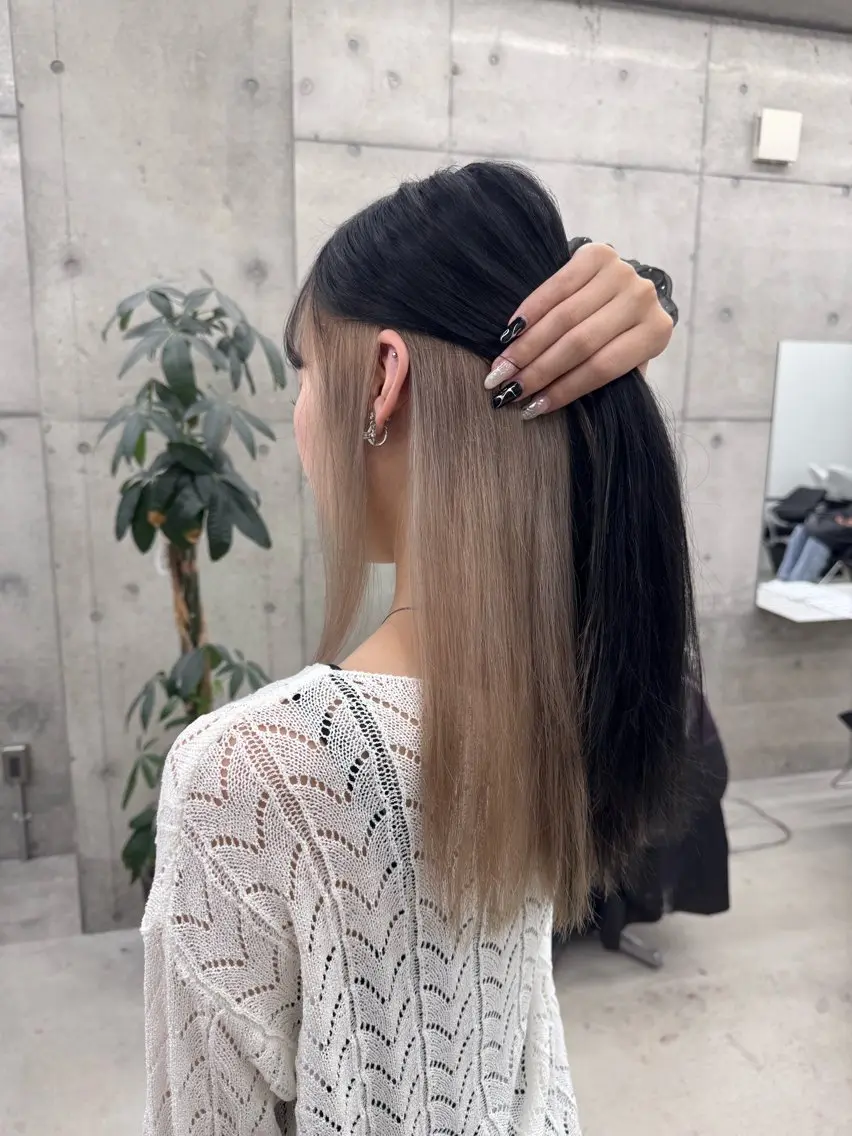 カラー アッシュ アッシュブロンド ベージュカラー ブリーチ ブロンド ヘアカラー Asami/名古屋/ ハイトーン/デザインのヘアスタイル