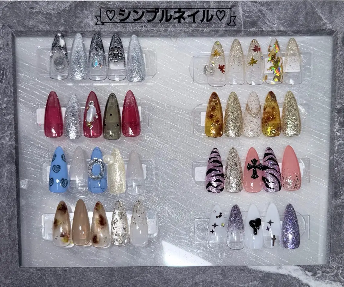 定額ネイル（シンプル）の写真
