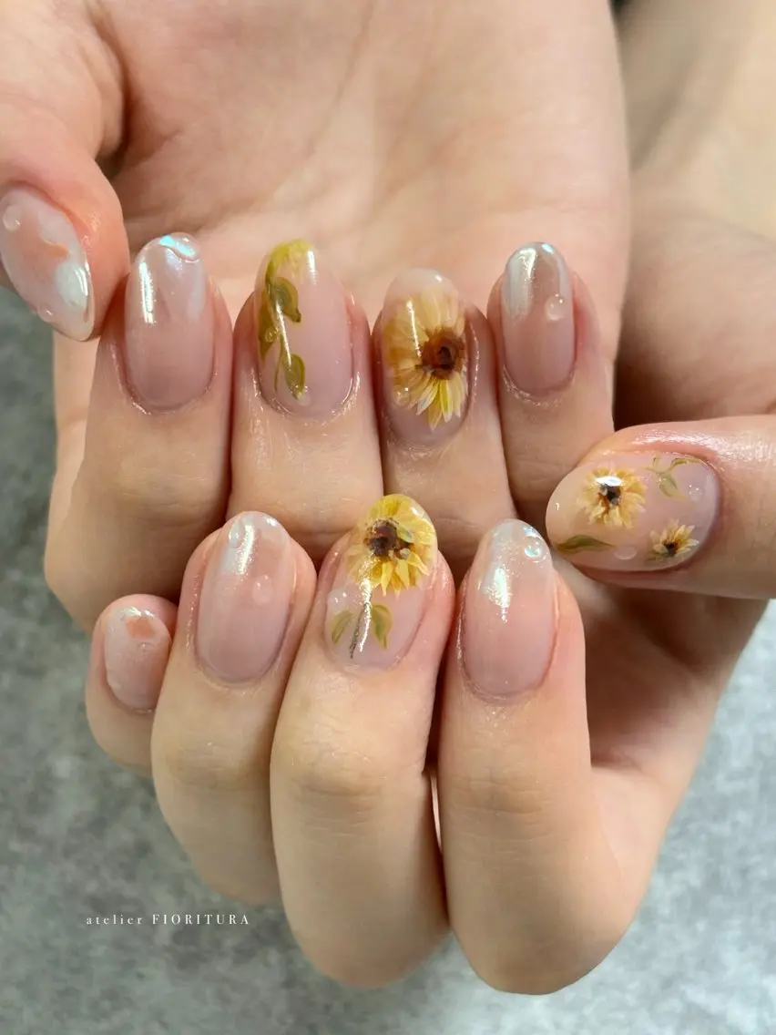 ネイル ハンドネイル FIORITURA Maikoのネイルデザイン