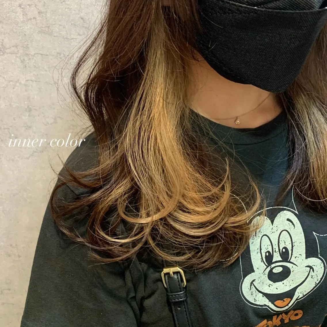 ロング カラー ベージュカラー インナーカラー ホワイトベージュ 💁♂️メンズカッ トパーマ💈大田涼華のヘアスタイル