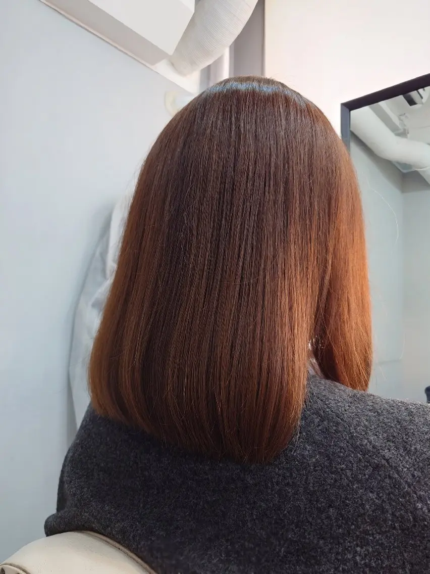 ミディアム 縮毛矯正 髪質改善・絹髪縮毛 矯正・TSUDAのヘアスタイル