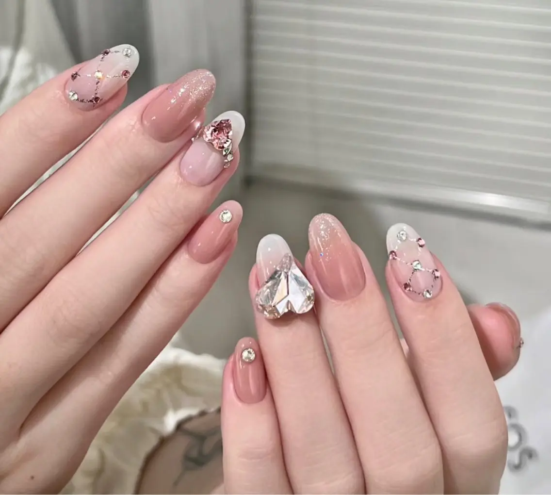 ネイル ハンドネイル ハンドケア 🍑 momo_nailのネイルデザイン