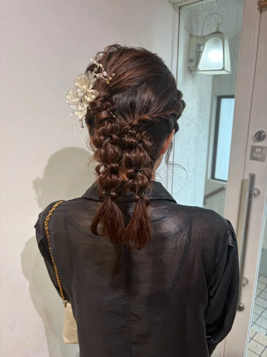 ヘアアレンジ ヘアセット カットパーマ/ レイヤー/ココミ🧚のヘアスタイル