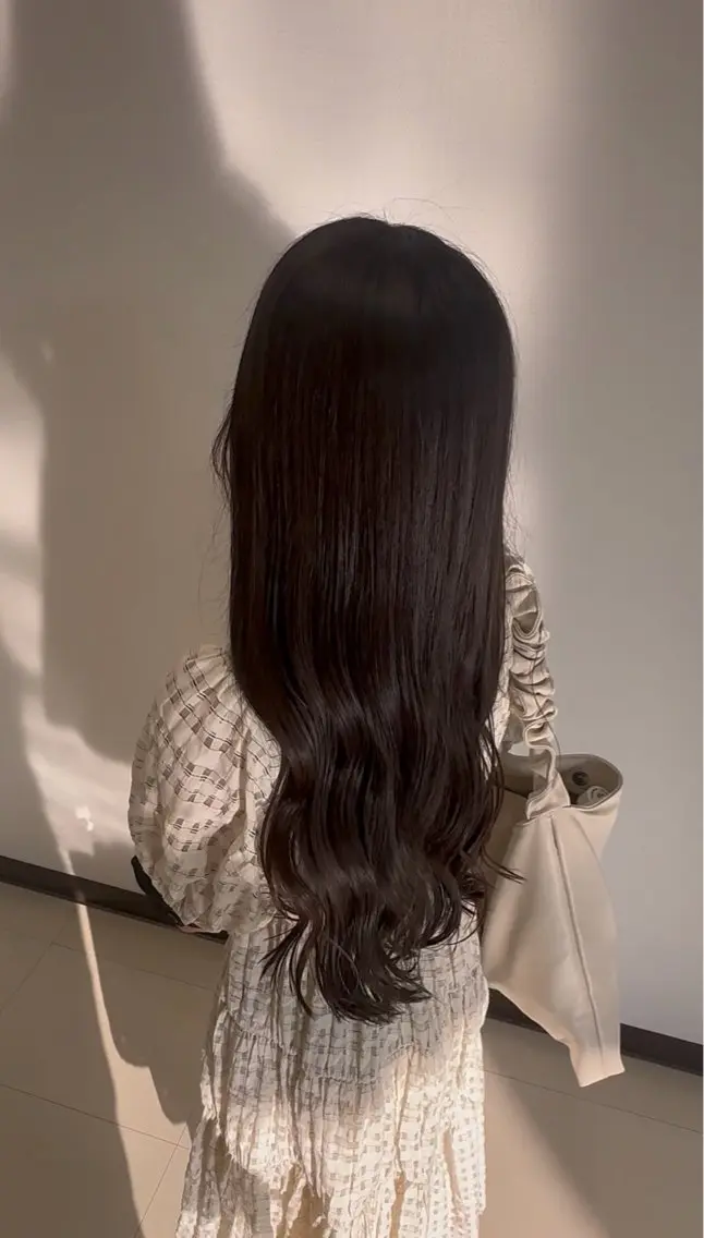 ロング 髪質改善 トリートメント ヘアカラー トリートメント 透明感イルミナカラー /寒色/MOMOKAのヘアスタイル