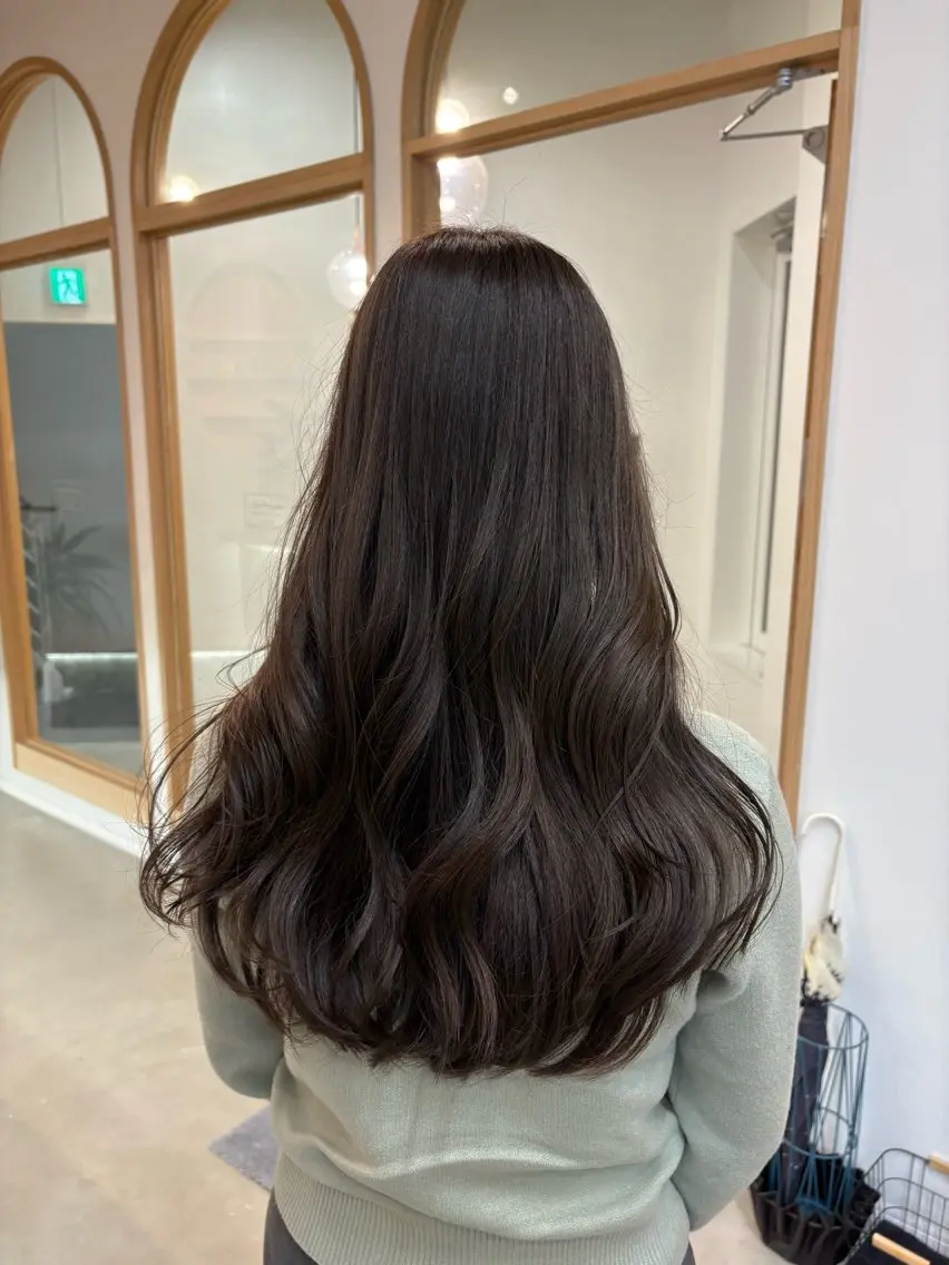 ロング ヘアカラー sanae /透明感カラーのヘアスタイル