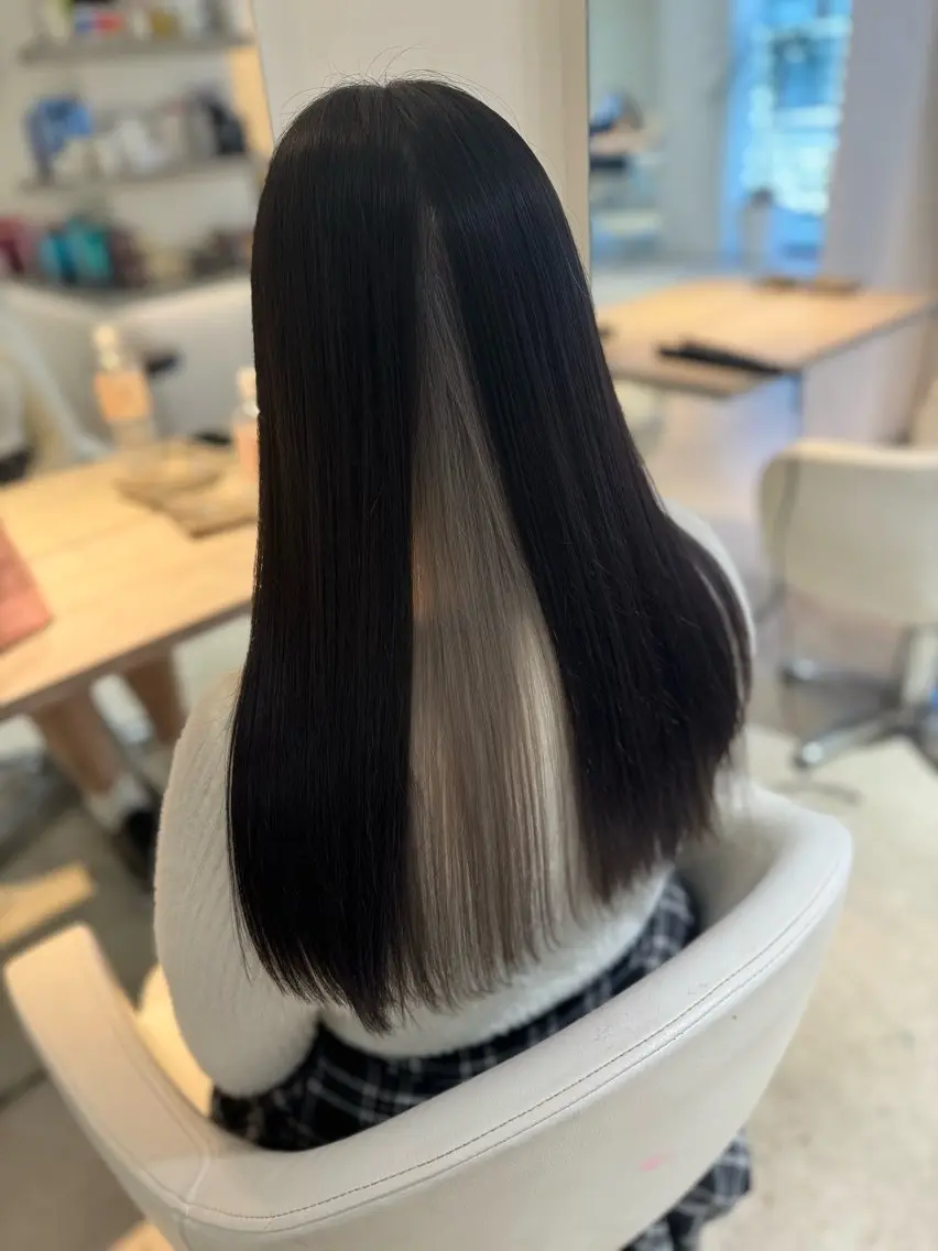 ロング カラー シルバー ホワイトシルバー ヘアカラー トリートメント ヘアセット 絶対カワイイ保証💕 カワノチヒロのヘアスタイル