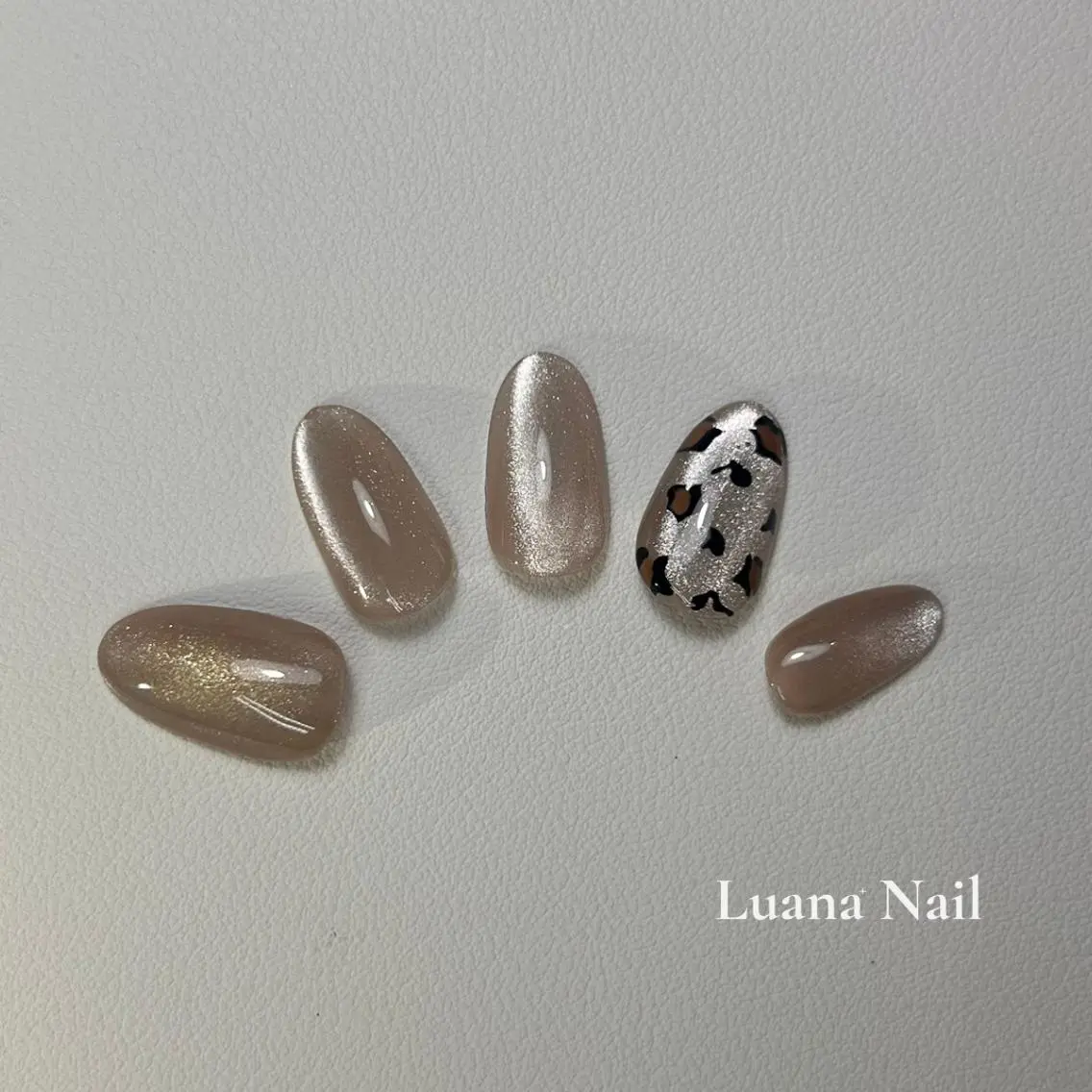ネイル アニマル柄 マグネットネイル Luana+ nailのネイルデザイン