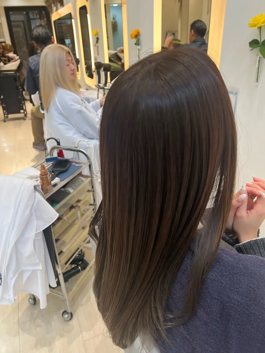 ミディアム カラー カット ヘアカラー トリートメント 堀井 凌平のヘアスタイル