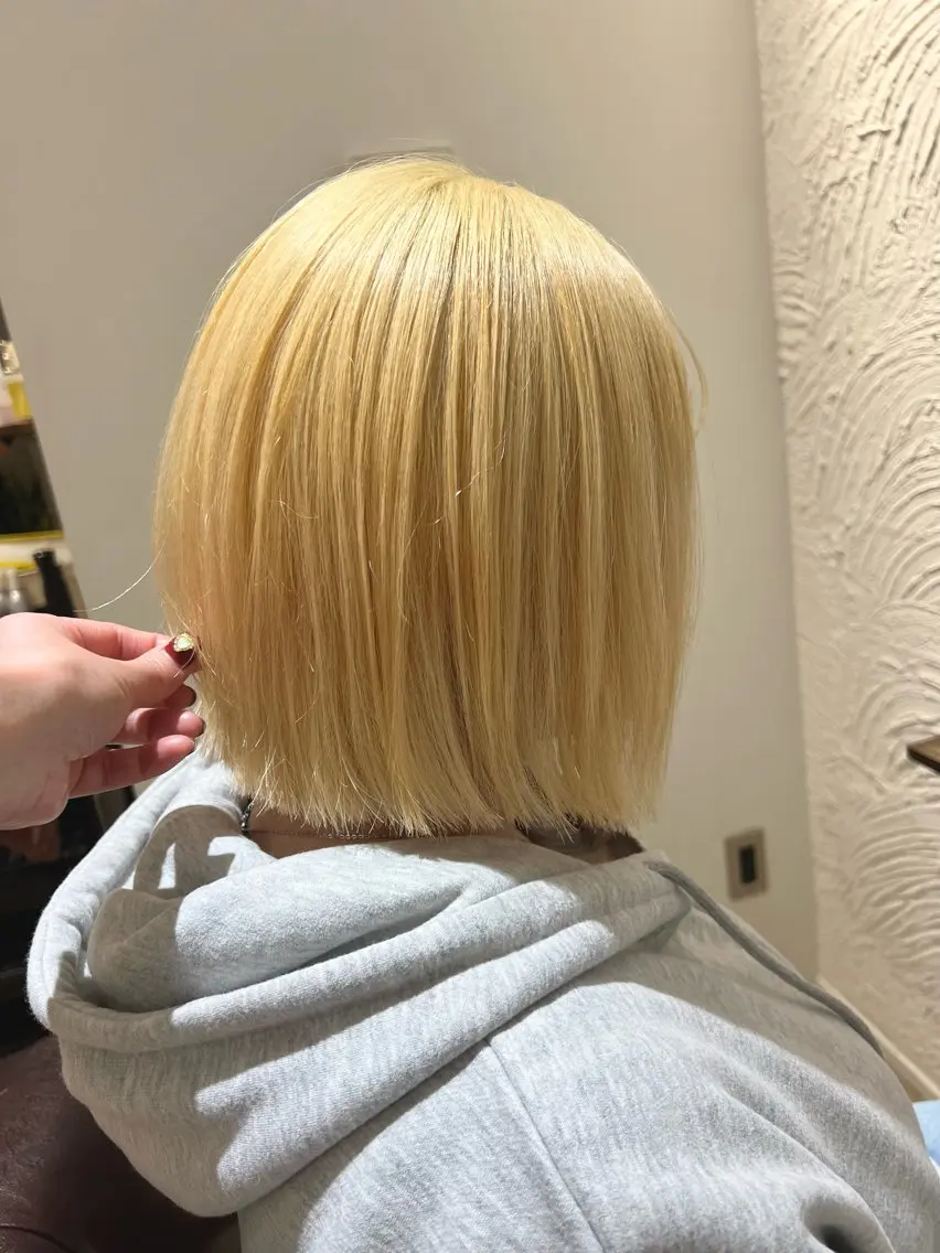 ショート カラー 🥀韓国ヘア🥀 宮津真菜のヘアスタイル