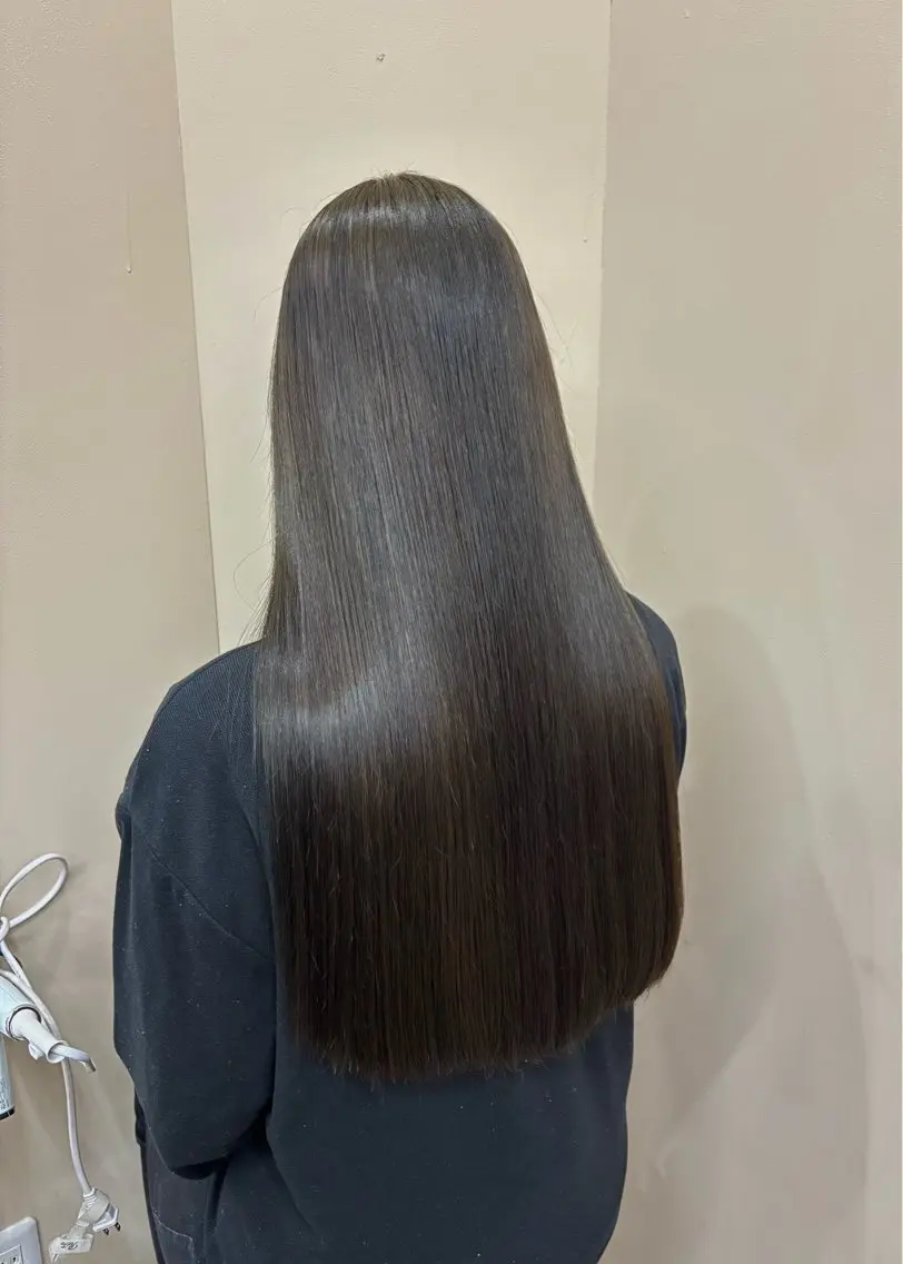 ロング くせ毛 縮毛矯正 村松 希々海のヘアスタイル