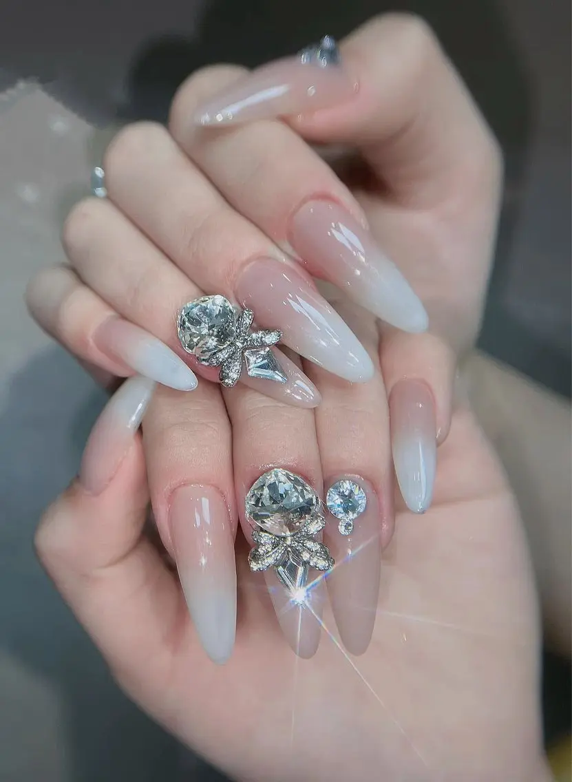 ネイル ハンドネイル Hin Hana Nailのネイルデザイン