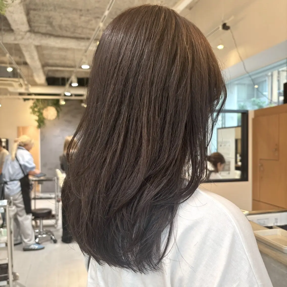 ロング カラー 透明感カラー グレージュ レイヤーカット カット ヘアカラー めい/透明感カラー /レイヤー/ボブのヘアスタイル