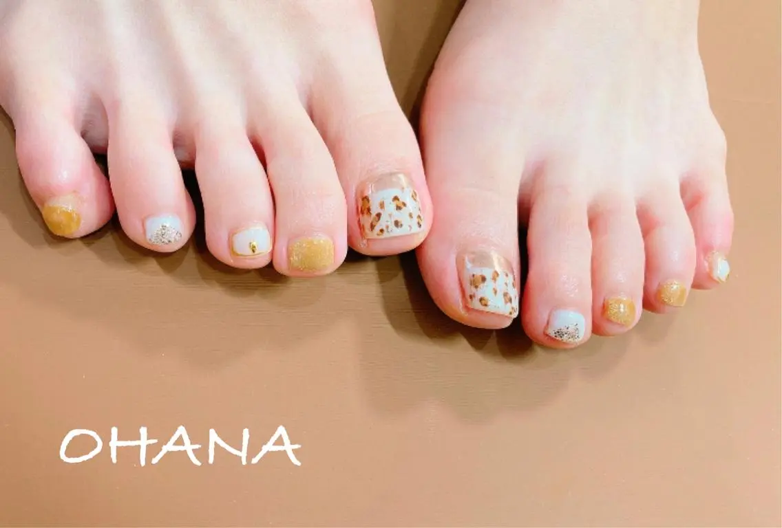 ネイル べっ甲ネイル フットネイル マグネットネイル ミラーネイル ニュアンスネイル nailroom OHANA🌴のネイルデザイン