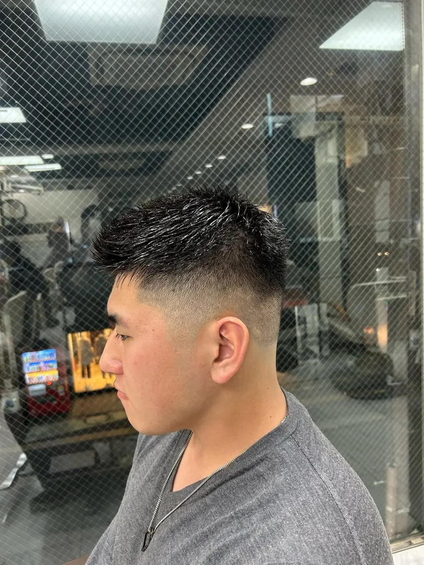 ショート メンズ フェードカット スキンフェード メンズパーマ 💈後閑和真💈のヘアスタイル