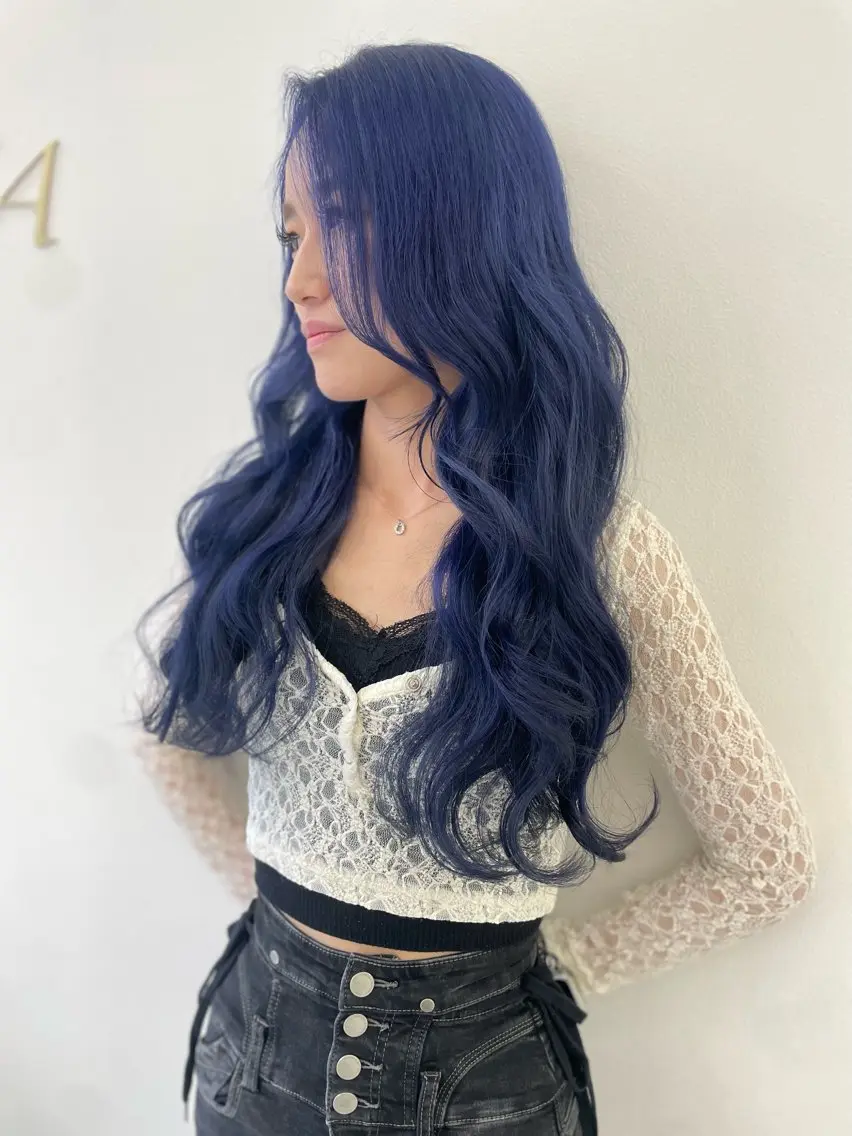 ロング ヘアカラー Hiroka / NANAのヘアスタイル