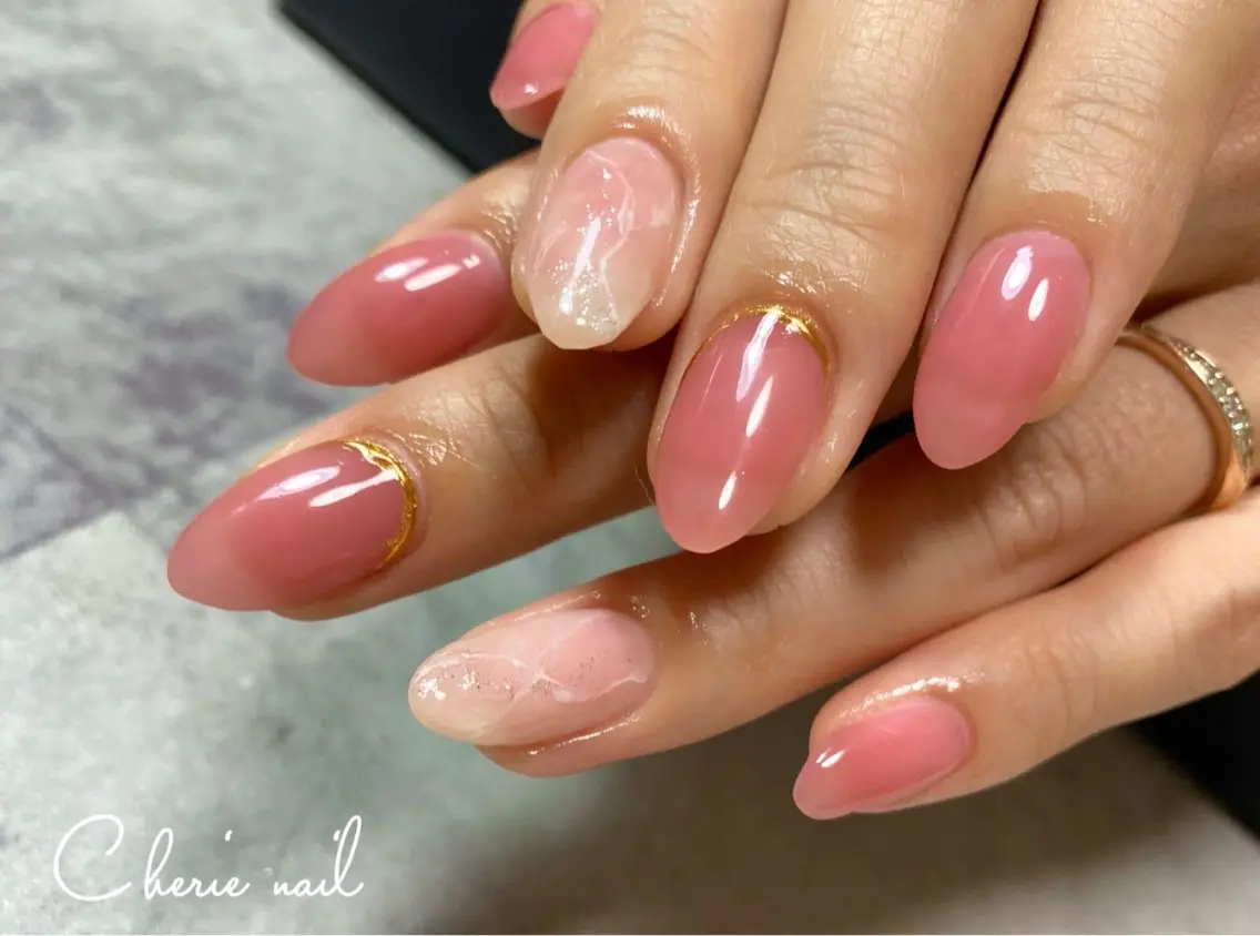 ネイル ジェルネイル 大理石ネイル(マーブル) ミラーネイル ニュアンスネイル ピンク ハンドネイル Cherienail yunaのネイルデザイン