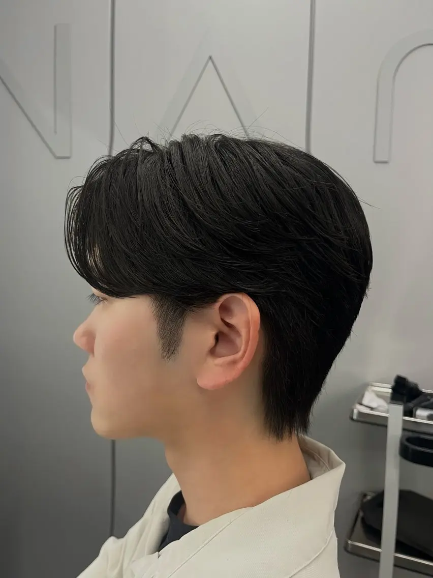 メンズ センターパート アイカ🐺 メンズ韓国ヘアのヘアスタイル